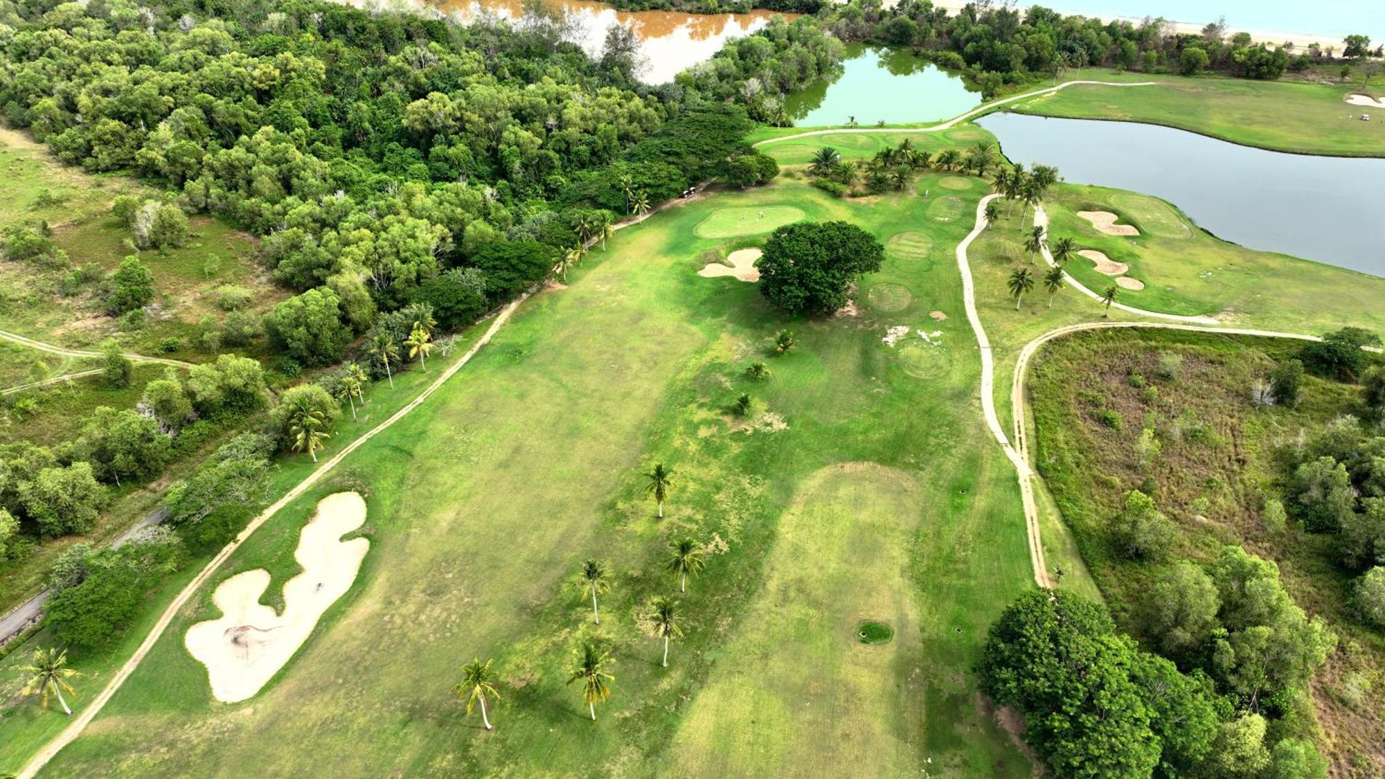 Artitaya Borneo Golf & Resort Papar Exterior foto