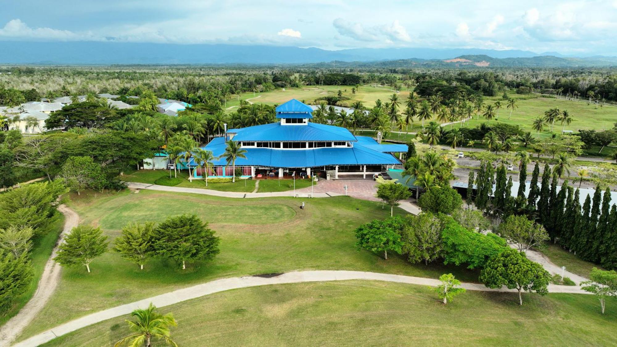 Artitaya Borneo Golf & Resort Papar Exterior foto