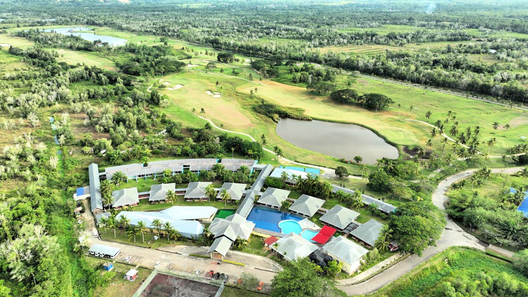 Artitaya Borneo Golf & Resort Papar Exterior foto
