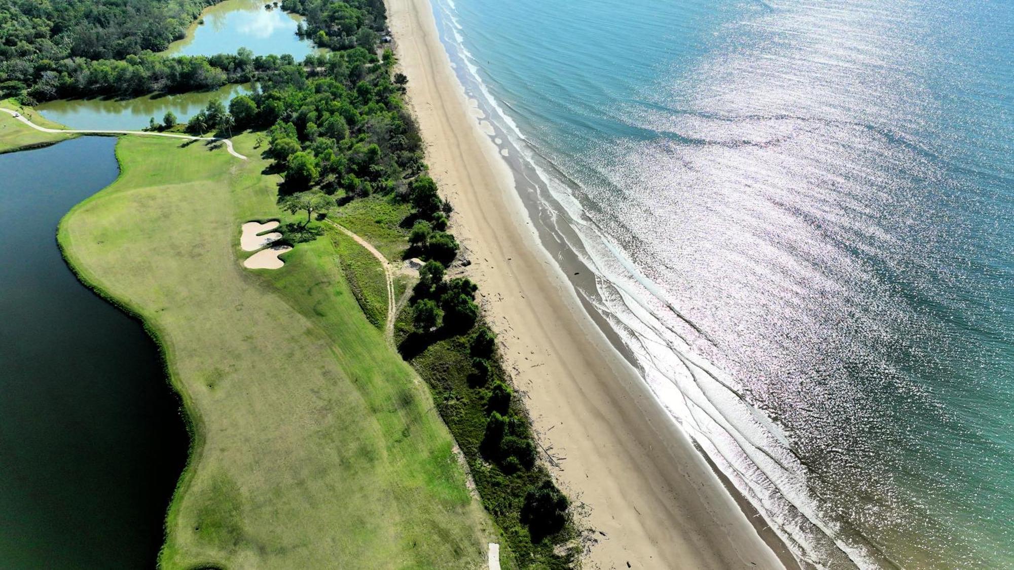 Artitaya Borneo Golf & Resort Papar Exterior foto